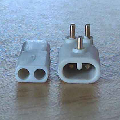 Two-plug waterproof connector